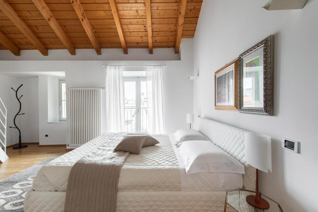 A Casa Nuccia Mansarda By Holiday Solutions Όπως Εξωτερικό φωτογραφία