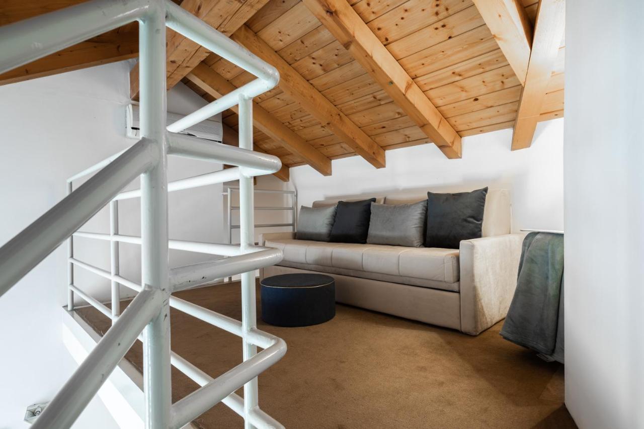 A Casa Nuccia Mansarda By Holiday Solutions Όπως Εξωτερικό φωτογραφία