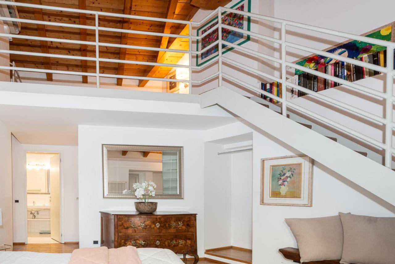 A Casa Nuccia Mansarda By Holiday Solutions Όπως Εξωτερικό φωτογραφία